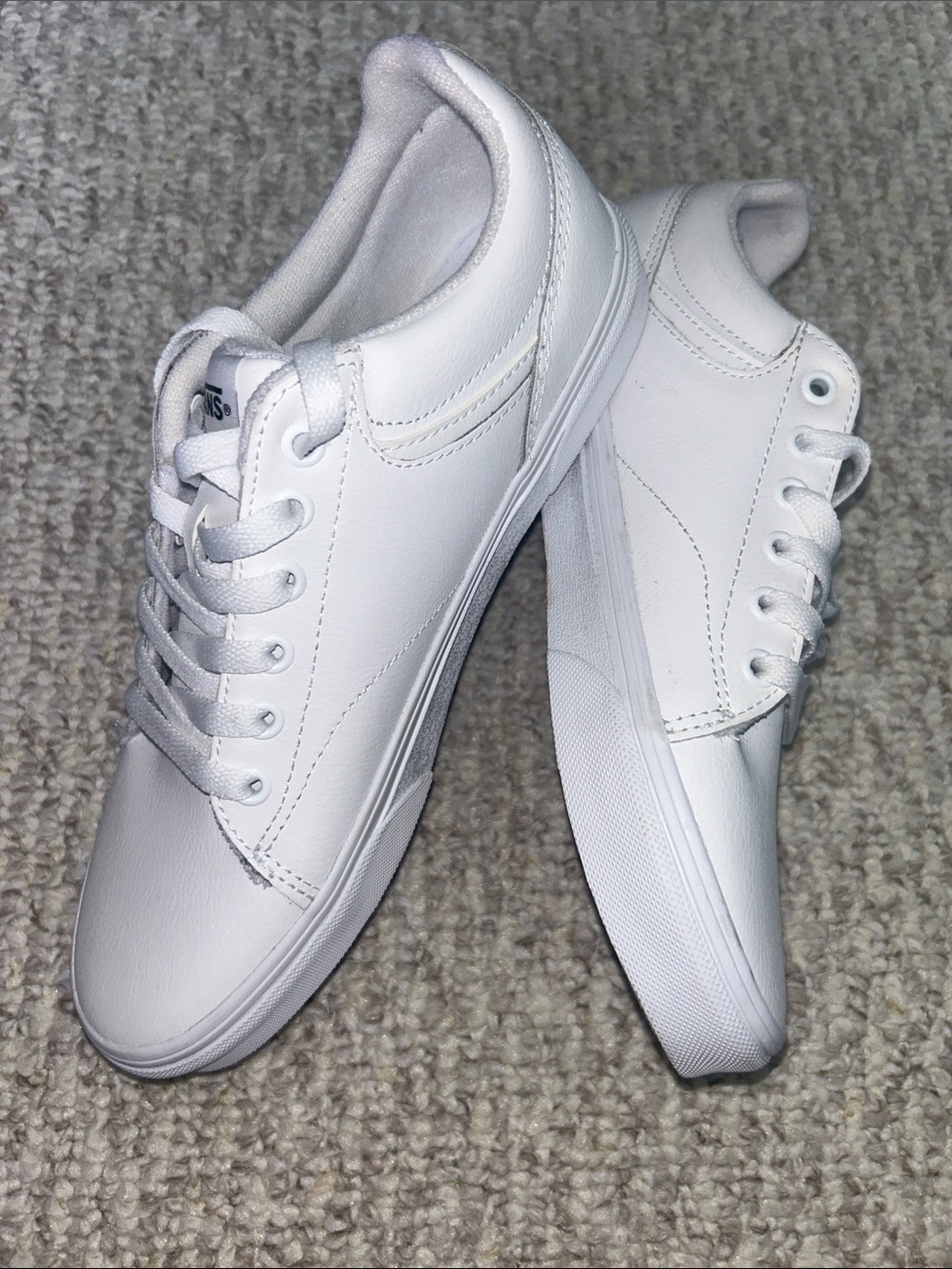 NEW *Display* Vans Seldan White Leather Low Top Sneakers Women’s 9 - Picture 5 of 10